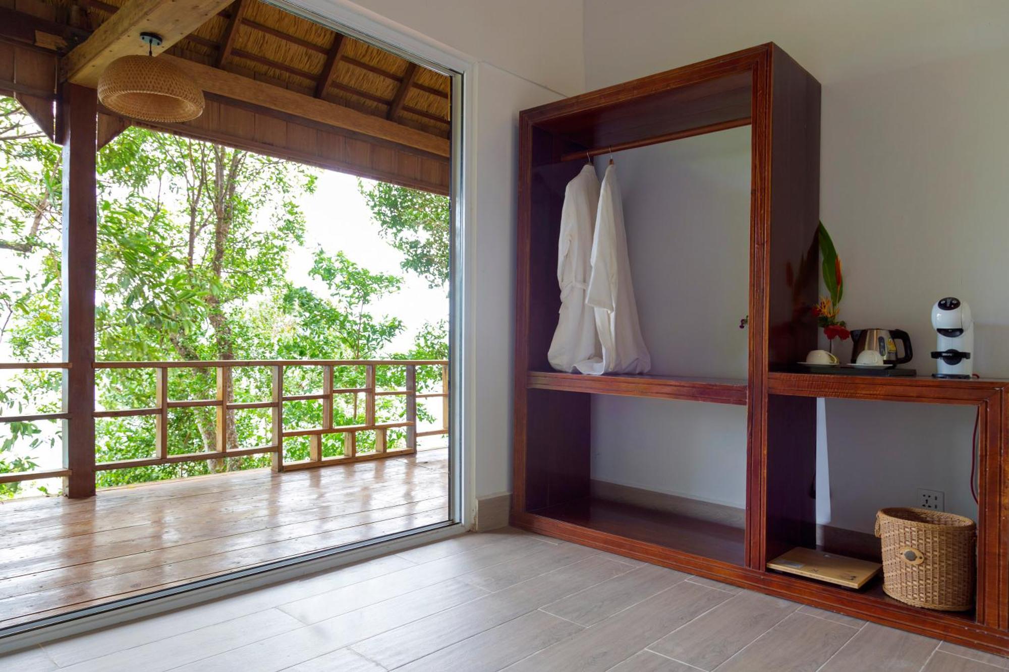 Pearl Beach Resort & Spa Koh Rong Sanloem Exterior photo