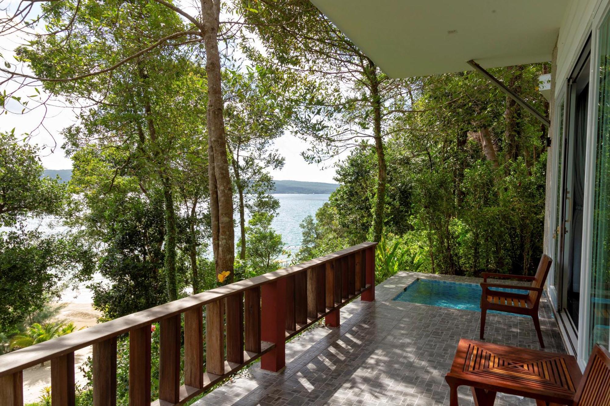 Pearl Beach Resort & Spa Koh Rong Sanloem Exterior photo