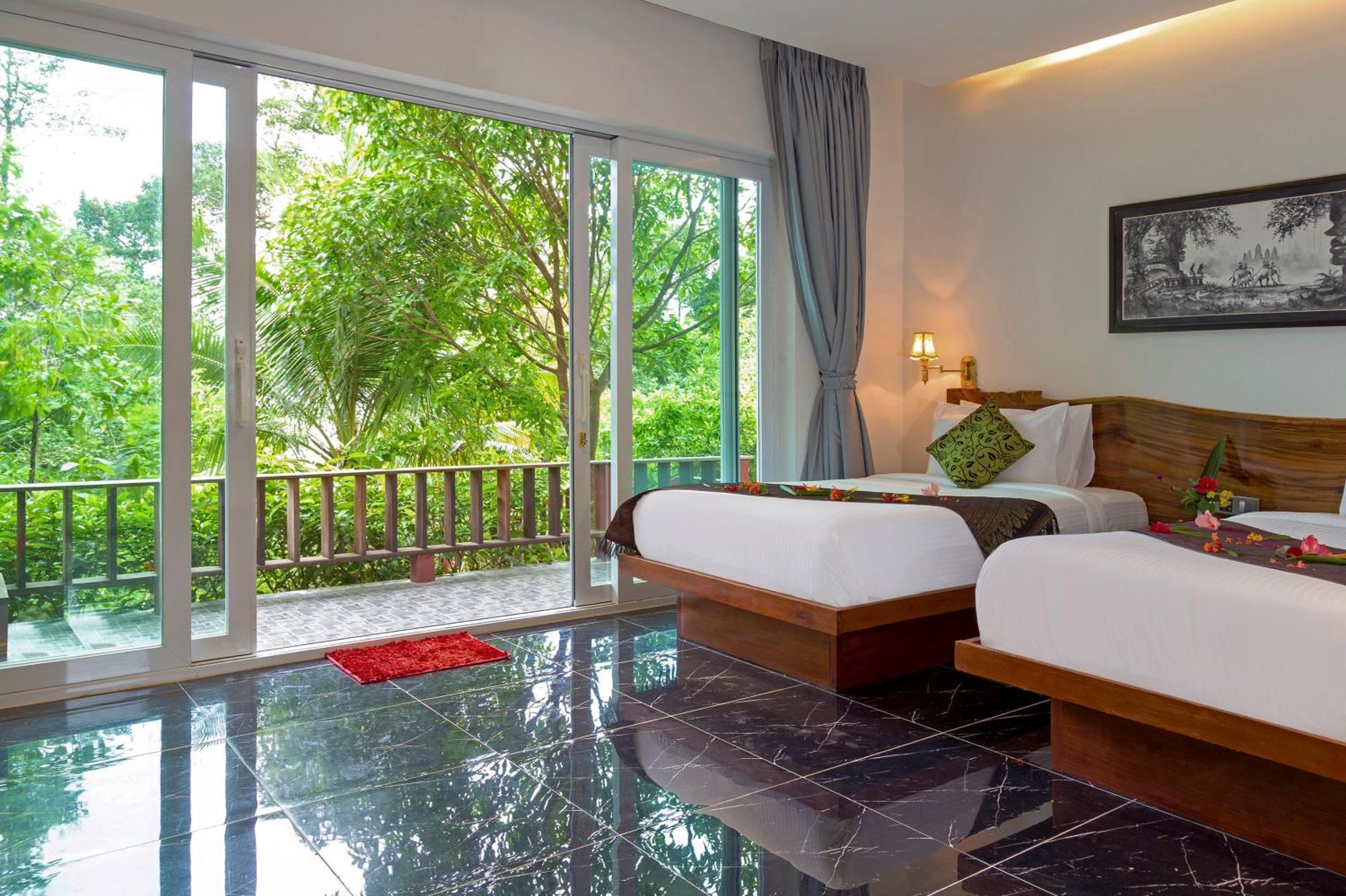Pearl Beach Resort & Spa Koh Rong Sanloem Exterior photo